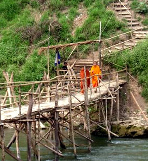 Visit Luang Prabang, we offer shuttle services twice a day (25 minutes drive) - Laos